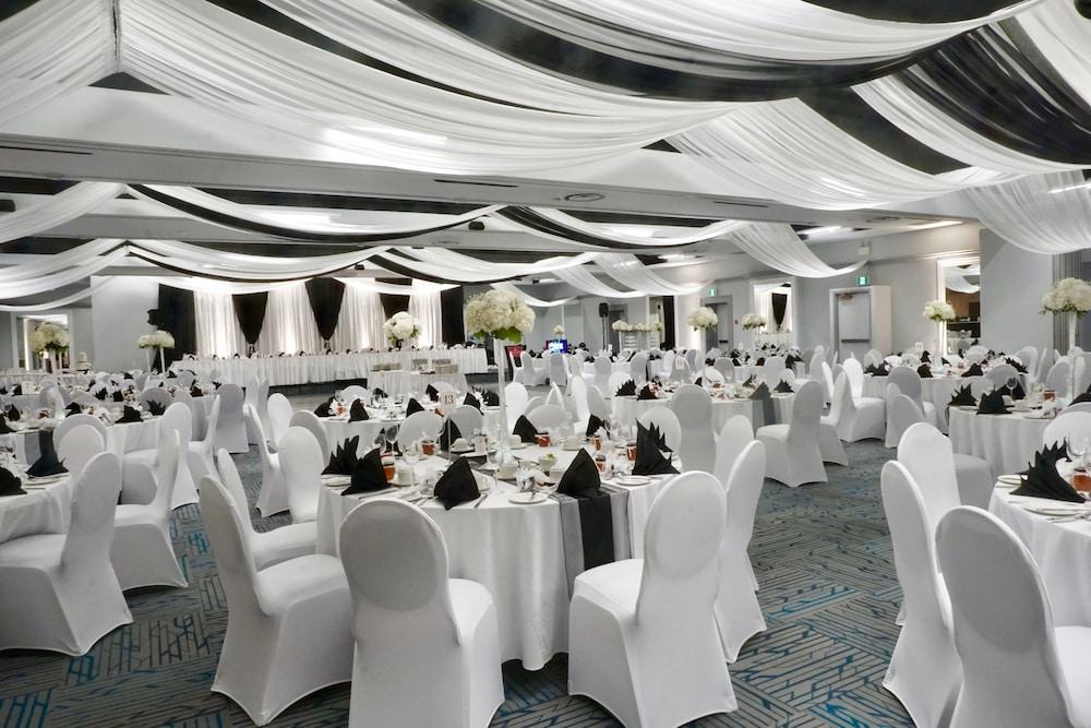 Quality Inn & Conference Centre Kingston Central Zewnętrze zdjęcie
